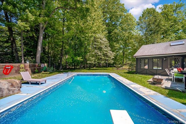 31 Dogwood Hills Road, Newburgh, NY 12550