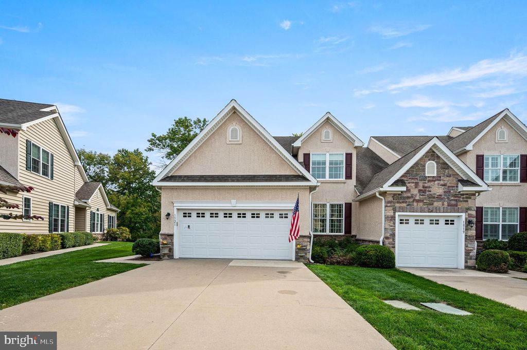 1521 HONEYSUCKLE CT, West Chester, PA 19380