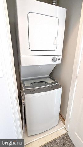 11405-R WINDLEAF CT #30, Reston, VA 20194