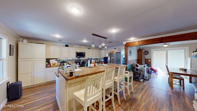 408 Sherman Rd, Dunlap, TN 37327