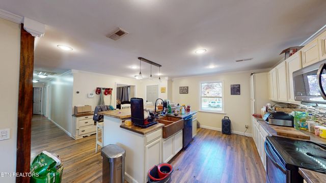 408 Sherman Rd, Dunlap, TN 37327