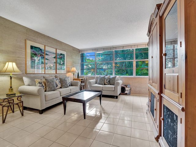 1160 N FEDERAL HWY 117, Fort Lauderdale, FL 33304