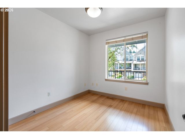 1922 Ne 49TH Way, Hillsboro, OR 97124