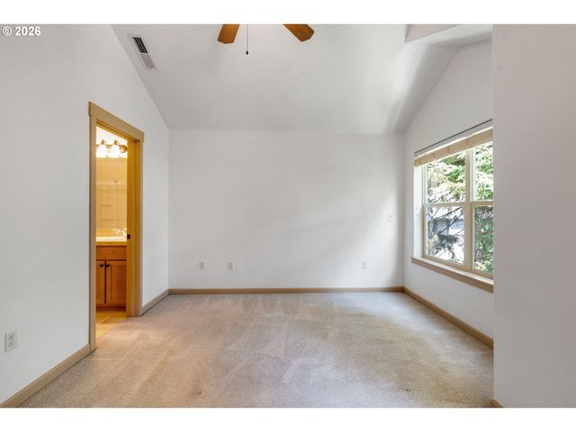 1922 Ne 49TH Way, Hillsboro, OR 97124