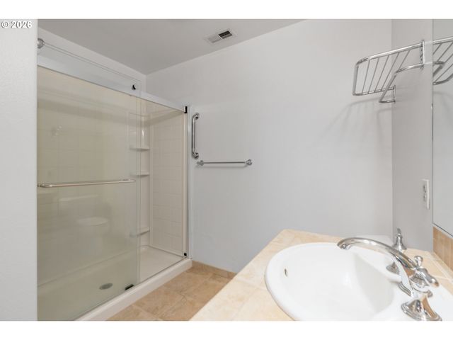 1922 Ne 49TH Way, Hillsboro, OR 97124