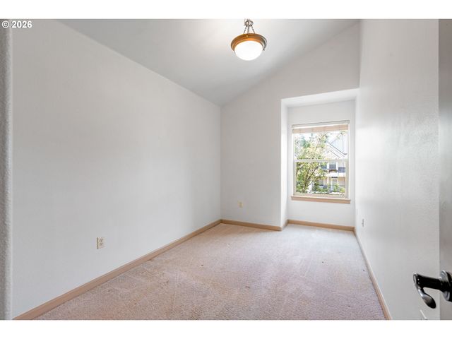 1922 Ne 49TH Way, Hillsboro, OR 97124