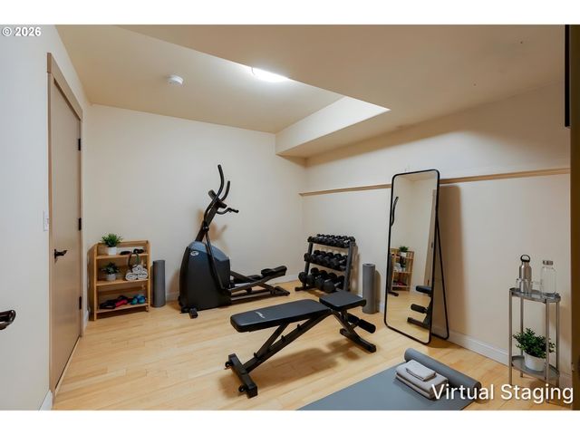 1922 Ne 49TH Way, Hillsboro, OR 97124