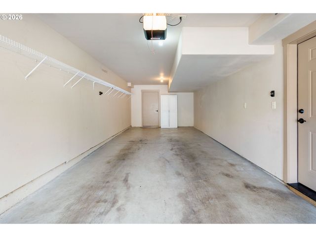 1922 Ne 49TH Way, Hillsboro, OR 97124