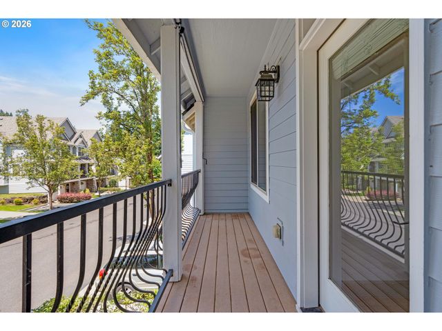1922 Ne 49TH Way, Hillsboro, OR 97124
