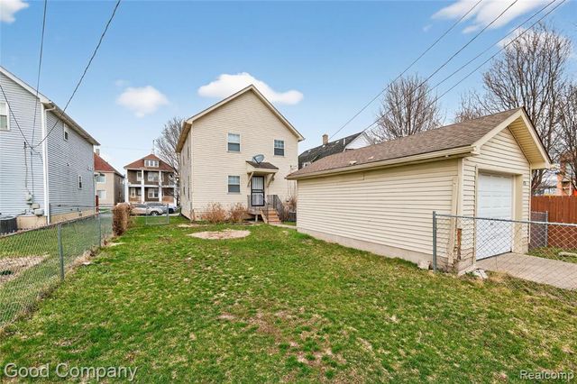 2470 Andrus Street, Hamtramck, MI 48212