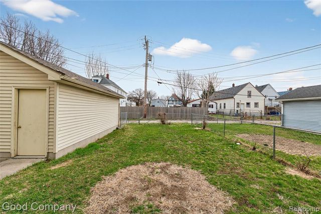 2470 Andrus Street, Hamtramck, MI 48212