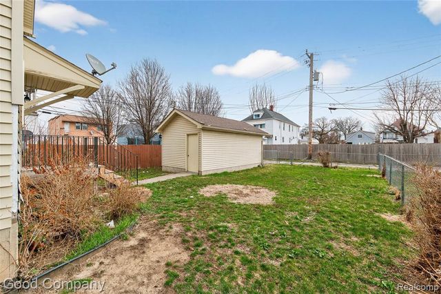 2470 Andrus Street, Hamtramck, MI 48212