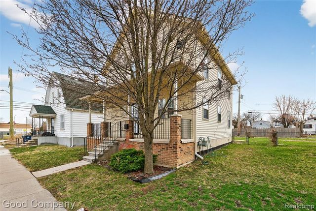 2470 Andrus Street, Hamtramck, MI 48212