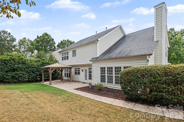 11027 Knight Castle Drive, Charlotte, NC 28277