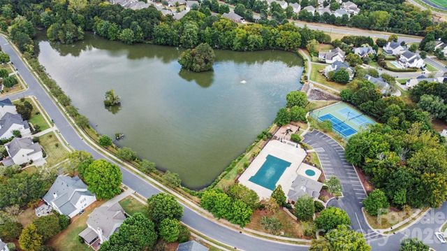 11027 Knight Castle Drive, Charlotte, NC 28277