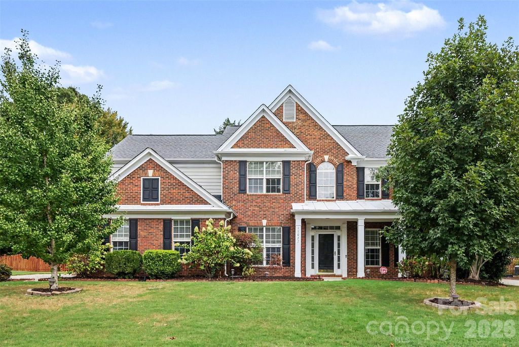 11027 Knight Castle Drive, Charlotte, NC 28277