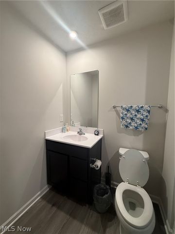 3293 Stafford Drive, Lakemore, OH 44312