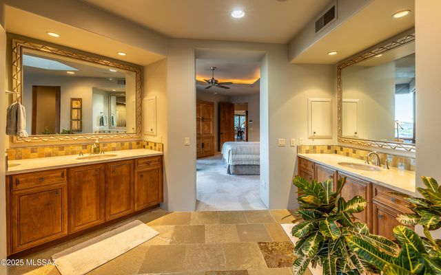 4600 W Cush Canyon Loop, Marana, AZ 85658