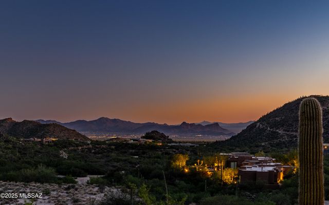 4600 W Cush Canyon Loop, Marana, AZ 85658