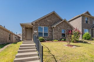 5825 Fir Tree Lane, Fort Worth, TX 76123