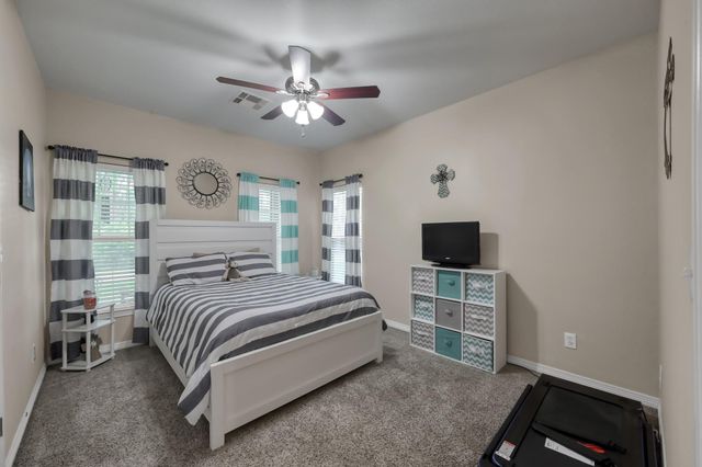 27 Lakewood, Trinity, TX 75862