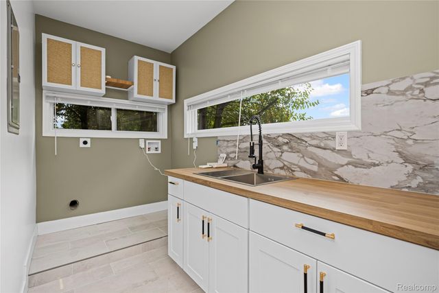 522 Smith Street, Detroit, MI 48202