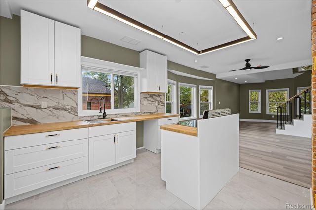 522 Smith Street, Detroit, MI 48202