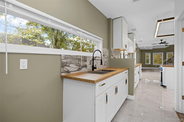 522 Smith Street, Detroit, MI 48202