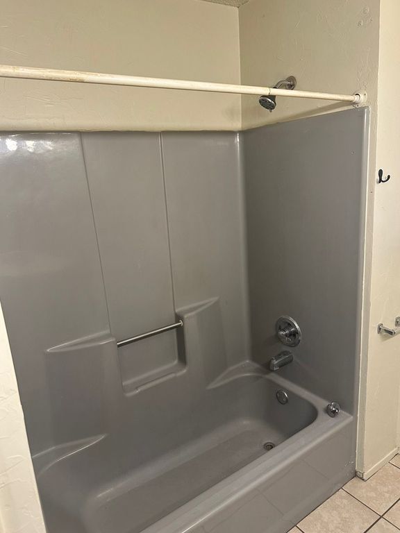 Image 13 of property listing at 15 E 23rd St, San Angelo, TX 76903