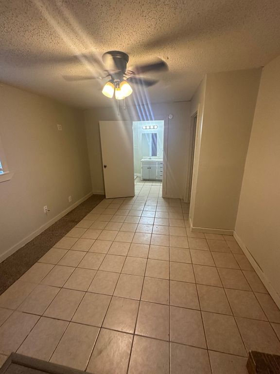 Image 6 of property listing at 15 E 23rd St, San Angelo, TX 76903