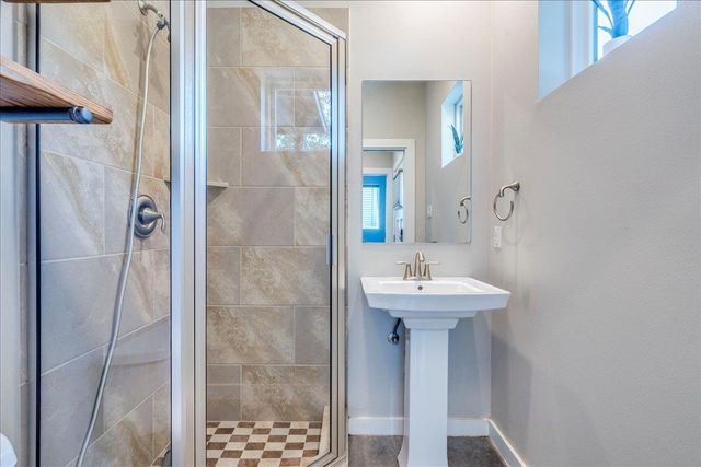 3505 Villa CT 11, Austin, TX 78704