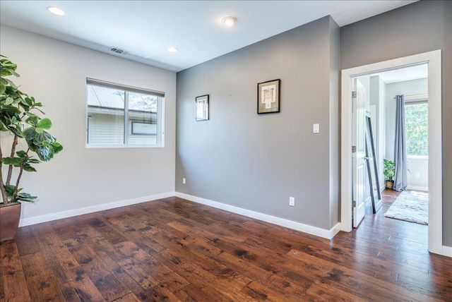 3505 Villa CT 11, Austin, TX 78704