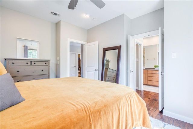 3505 Villa CT 11, Austin, TX 78704