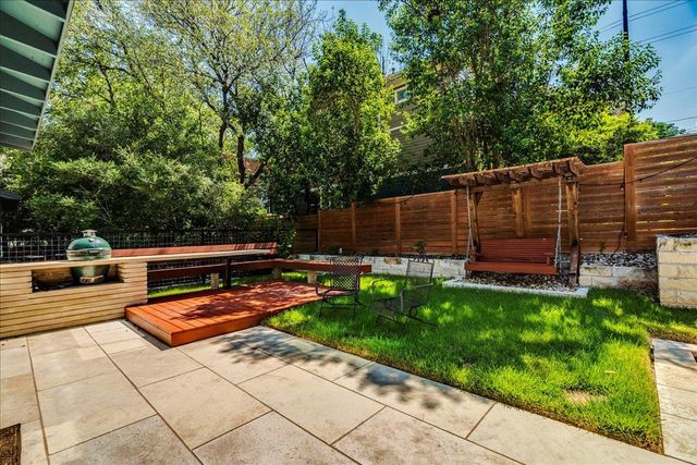 3505 Villa CT 11, Austin, TX 78704