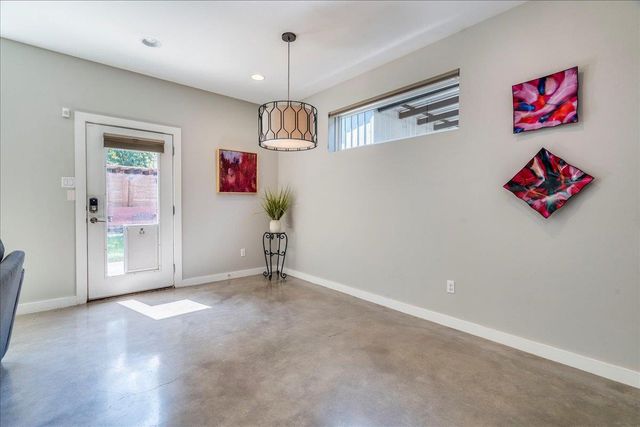 3505 Villa CT 11, Austin, TX 78704