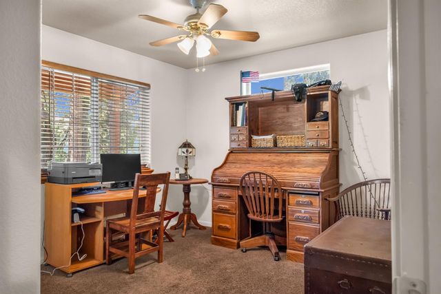 3117 Darby Ln, Pollock Pines, CA 95726