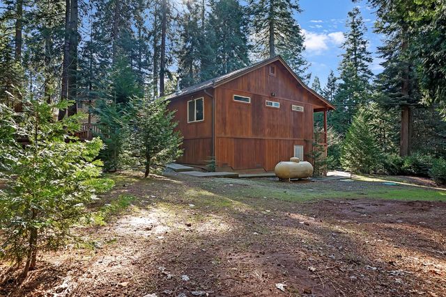 3117 Darby Ln, Pollock Pines, CA 95726