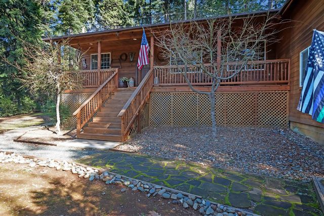 3117 Darby Ln, Pollock Pines, CA 95726