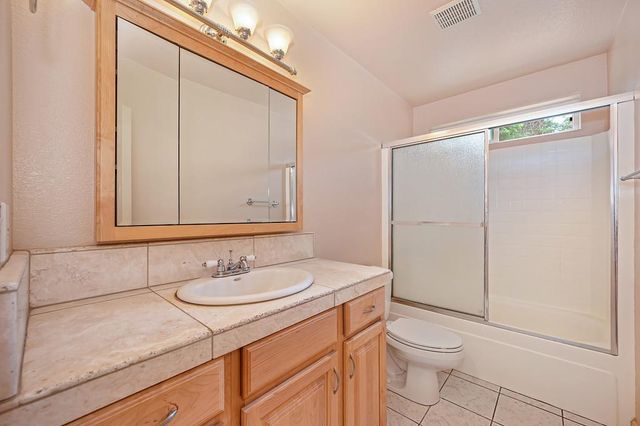 3117 Darby Ln, Pollock Pines, CA 95726