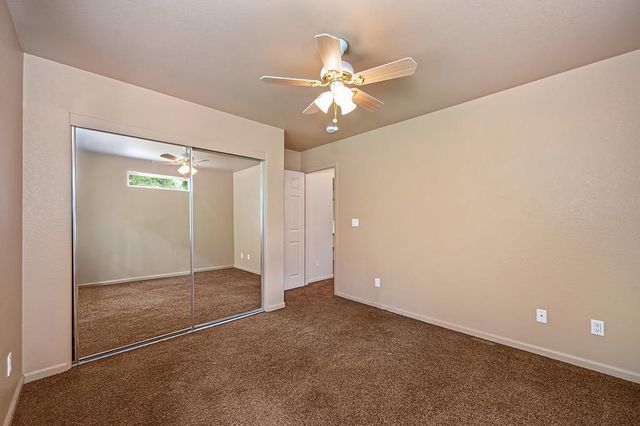 3117 Darby Ln, Pollock Pines, CA 95726