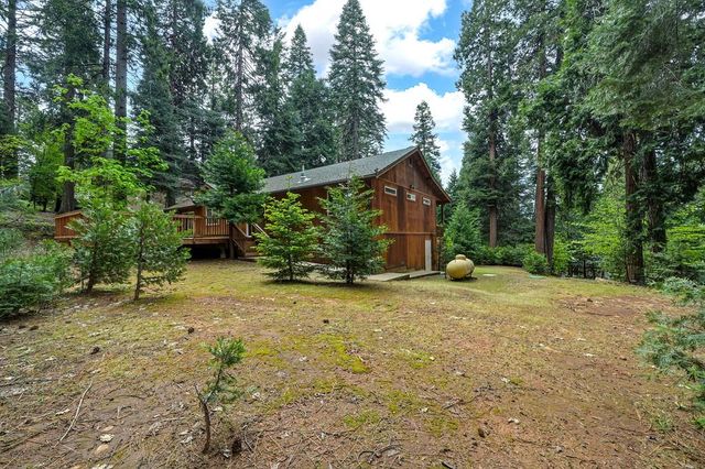 3117 Darby Ln, Pollock Pines, CA 95726