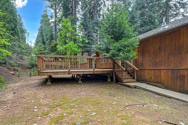 3117 Darby Ln, Pollock Pines, CA 95726