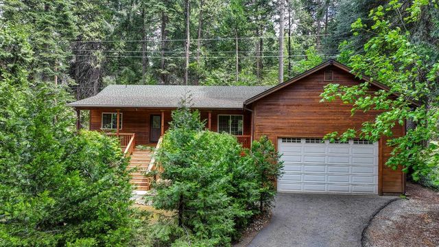3117 Darby Ln, Pollock Pines, CA 95726