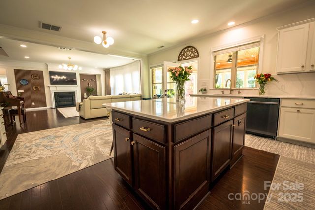 9825 Ardrey Woods Drive, Charlotte, NC 28277