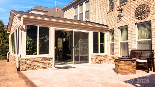 9825 Ardrey Woods Drive, Charlotte, NC 28277