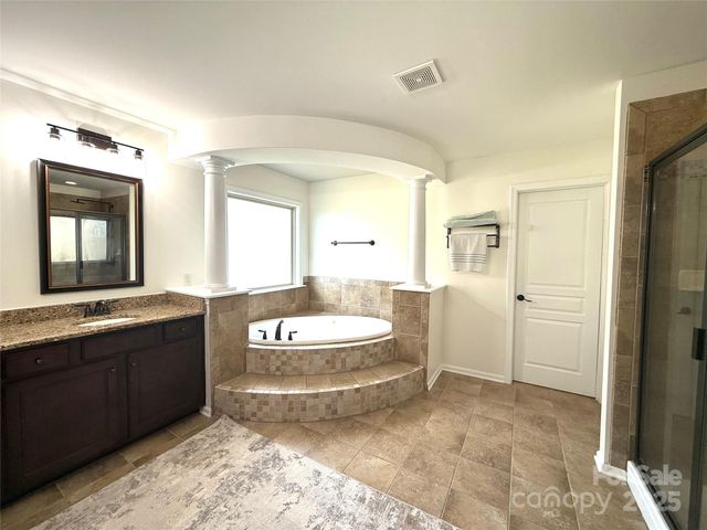 9825 Ardrey Woods Drive, Charlotte, NC 28277