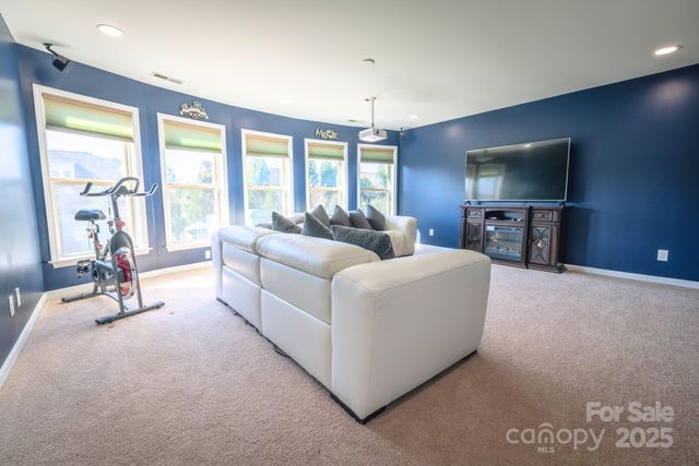 9825 Ardrey Woods Drive, Charlotte, NC 28277