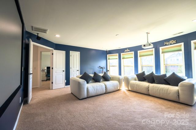 9825 Ardrey Woods Drive, Charlotte, NC 28277