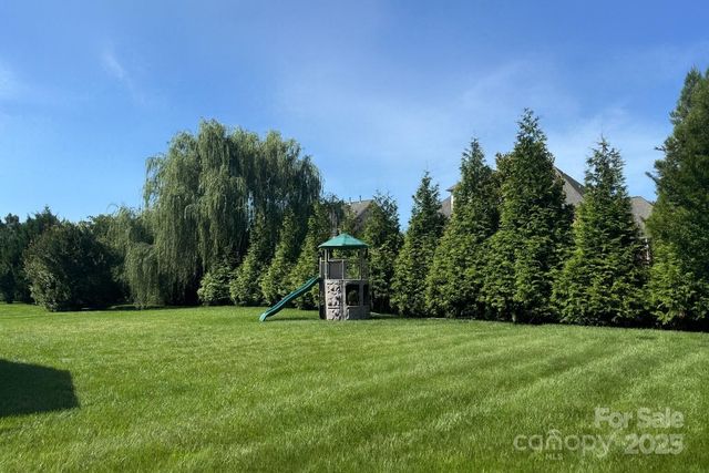 9825 Ardrey Woods Drive, Charlotte, NC 28277