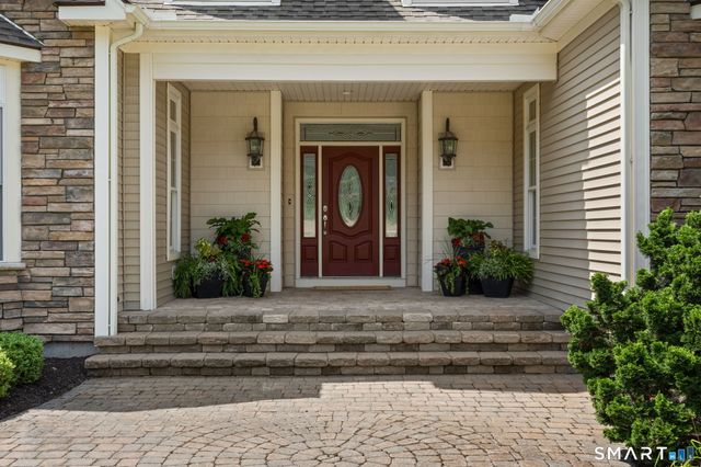 19 Woodcock Lane, South Windsor, CT 06074